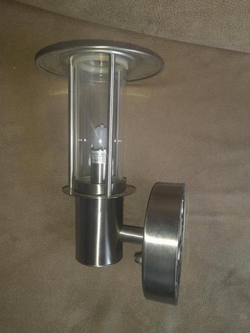 Buitenlamp halogeen of LED max 40W zgan beschikbaar voor biedingen