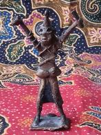 Zeldzaam antiek brons sjamaan beeldje uit India 8,2 cm.