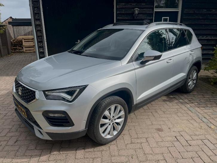 SEAT Ateca 1.0TSI 110pk SK-DAK/CAMERA/CLIMATE/AUTO PARKING, Auto's, Seat, Particulier, Ateca, ABS, Achteruitrijcamera, Adaptieve lichten