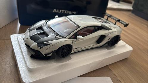 Lamborghini Aventador Liberty Walk white autoart 1.18, Hobby en Vrije tijd, Modelauto's | 1:18, Zo goed als nieuw, Autoart, Ophalen of Verzenden