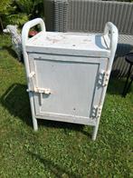 Industrieel stoer metalen kastje/nachtkastje, Huis en Inrichting, Slaapkamer | Nachtkastjes, Ophalen, Gebruikt, Minder dan 45 cm