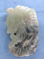 Amulet van draak in massief jade steen - 20e eeuw, Antiek en Kunst, Ophalen of Verzenden