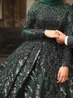 Prachtige groene trouwjurk, Ophalen of Verzenden, Zo goed als nieuw, Zwart, Trouwjurk