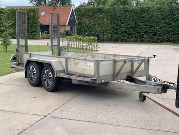 Peters machinetransporter / Aanhangwagen / Goede staat beschikbaar voor biedingen