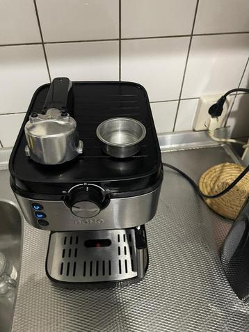 DOMO espressomachine DO711K – 1450W – Zwart/RVS beschikbaar voor biedingen