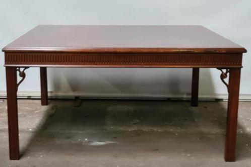 Heldense salontafel, Antiek en Kunst, Antiek | Meubels | Tafels, Ophalen