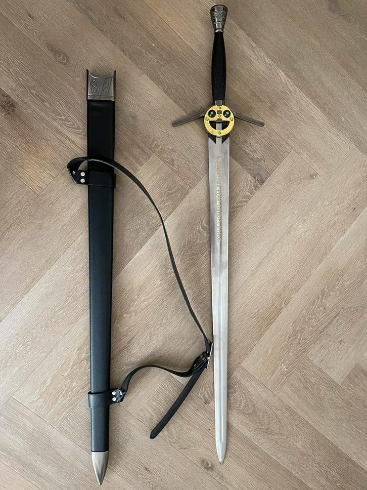 The Witcher – Silver Sword of Geralt (Replica) + Hard Sheath, Hobby en Vrije tijd, Kostuums, Theaterbenodigdheden en LARP, Zo goed als nieuw