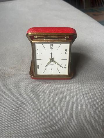 Vintage 2 Jewels Reiswekker beschikbaar voor biedingen