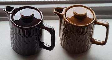 2 Mooie oude koffiekannetjes beschikbaar voor biedingen