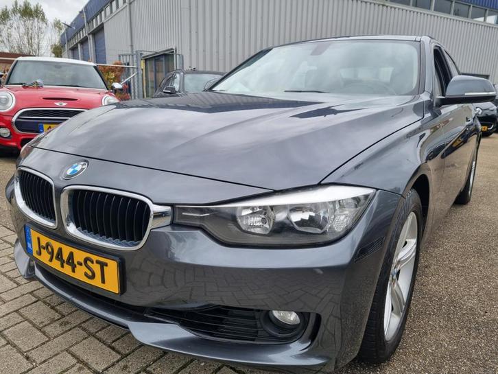 BMW 3-serie 328i High Executive Leder, Auto's, BMW, Bedrijf, Te koop, 3-Serie, ABS, Airbags, Airconditioning, Bluetooth, Boordcomputer