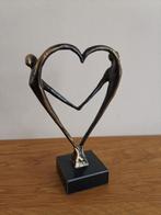 Bronzen beeldje, 'Het Hart', Antiek en Kunst, Ophalen of Verzenden