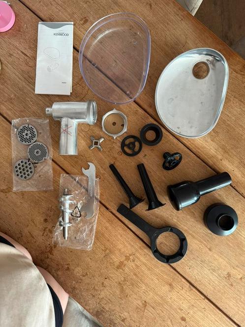 KENWOOD opzetstukken - Vleesmolen + Worstvulmachine, Witgoed en Apparatuur, Keukenmixers, Zo goed als nieuw, Ophalen of Verzenden