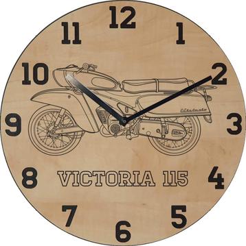 Themaklok met een Victoria 115 Spoetnik als thema beschikbaar voor biedingen