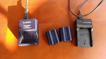 Panasonic Setje Laders en 2 Batterijen beschikbaar voor biedingen
