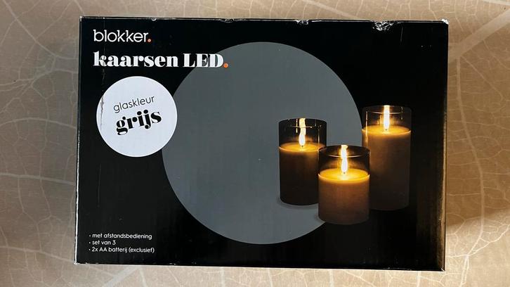 Blokker LED Kaarsen Set van 3 - Grijs, Huis en Inrichting, Woonaccessoires | Kandelaars en Kaarsen, Nieuw, Kaars, Minder dan 25 cm