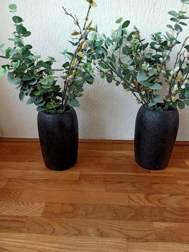 zwarte vazen, Huis en Inrichting, Woonaccessoires | Vazen, Zo goed als nieuw, Zwart, Minder dan 50 cm, Aardewerk of Porselein