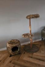 Mooie fluffy kattenpaal/krabpaal event. met bijpassende kruk, Dieren en Toebehoren, Ophalen, Krabpaal