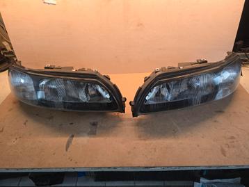 Set Koplampen Volvo V(C)70 II (tot 2004) beschikbaar voor biedingen