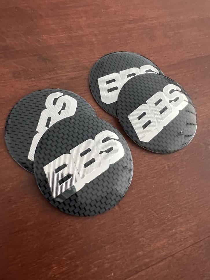 BBS PLAK EMBLEEM 56 MM FRIS JE WIELEN OP ALLU ACHTERKANT, Auto diversen, Wieldoppen, Nieuw, Ophalen of Verzenden