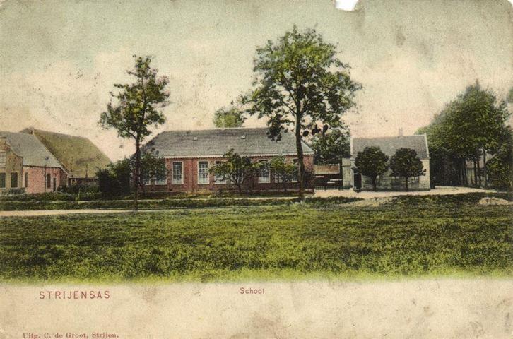 Strijensas - School - B-keus - 1906 gelopen, Verzamelen, Ansichtkaarten | Nederland, Ongelopen, Friesland, Voor 1920, Ophalen of Verzenden