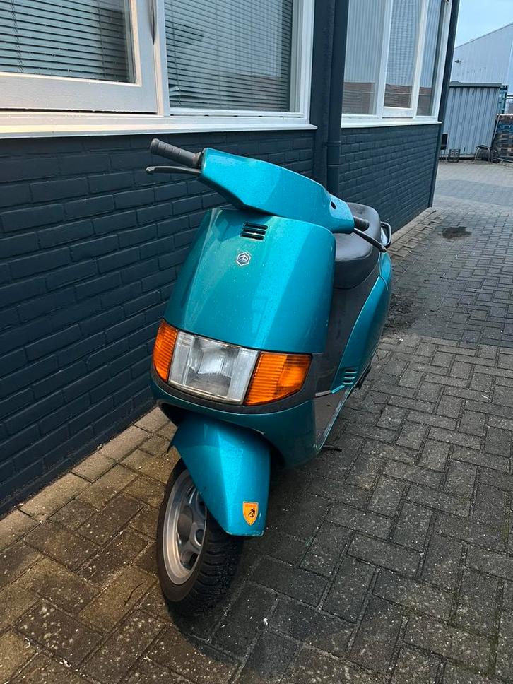 Piaggio sfera 50cc(orgineel), Fietsen en Brommers, Scooters | Piaggio, Zo goed als nieuw, Overige modellen, Maximaal 45 km/u, Tweetakt