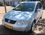 Volkswagen Touran 1.6 85KW 2004 Grijs, Auto's, Volkswagen, Stof, Zwart, 4 cilinders, 7 stoelen