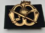 Baretembleem Korps Commando troepen kct, Verzamelen, Verzenden, Landmacht, Nederland, Embleem of Badge