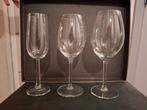 12 witte wijn, 12 rode wijn en 16 champagne glazen, Huis en Inrichting, Keuken | Servies, Ophalen, Glas of Glazen, Overige stijlen