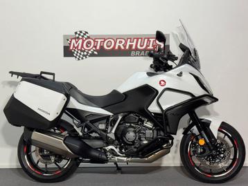 HONDA NT 1100 DCT (bj 2024 model 2025) beschikbaar voor biedingen