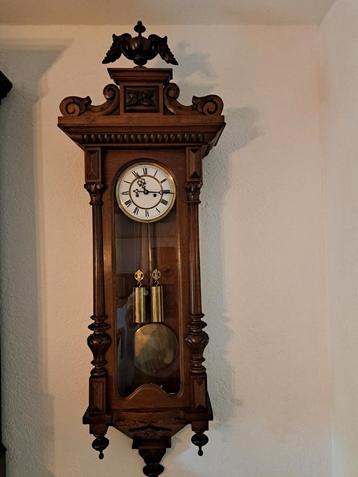 Prachtige orginele Gustav Becker 2 gewichter  beschikbaar voor biedingen