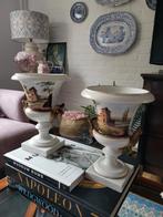 Twee prachtige antieke empire Medicivazen met faunkopjes, Antiek en Kunst, Ophalen of Verzenden