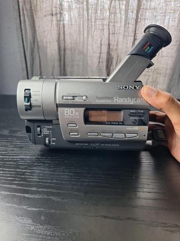Sony handycam CCD-TR950E [ Retro / Vintage ] beschikbaar voor biedingen