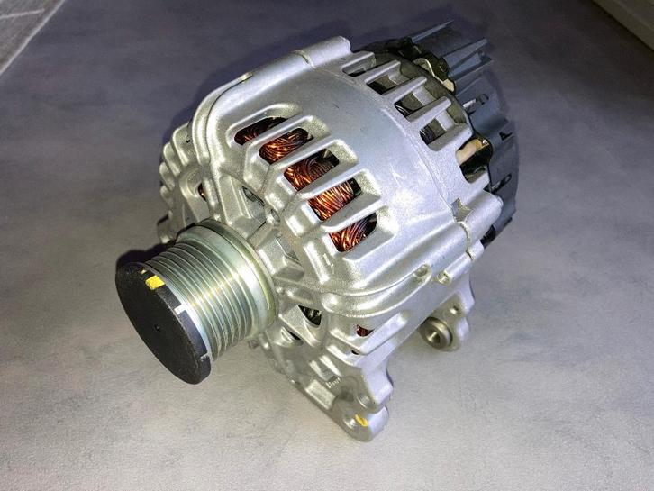 Nieuwe originele dynamo 150A Audi A4 / A5 (2016 - 2022), Auto diversen, Overige Auto diversen, Ophalen of Verzenden