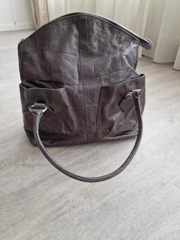 BERGÉ LEREN SHOPPER GRIJS 37X37CM beschikbaar voor biedingen