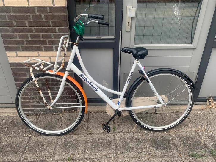 Damesfiets met rek, Fietsen en Brommers, Fietsen | Dames | Damesfietsen, Zo goed als nieuw, Overige merken, 56 cm of meer, Ophalen