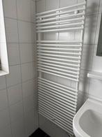 Elektrische Radiator Badkamer - Zo Goed Als Nieuw, Doe-het-zelf en Verbouw, Verwarming en Radiatoren, Ophalen, 500 tot 800 watt