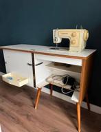 Vintage naaitafeltje teak, Hobby en Vrije tijd, Ophalen, Zo goed als nieuw