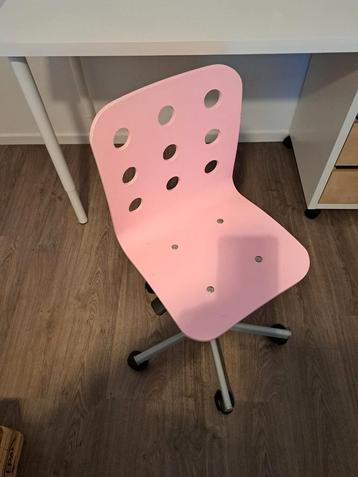 Roze Ikea bureaustoel beschikbaar voor biedingen