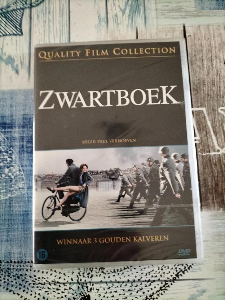 Nieuw in plastic Zwart boek op dvd, Cd's en Dvd's, Dvd's | Nederlandstalig, Nieuw in verpakking, Film, Drama, Vanaf 16 jaar, Ophalen of Verzenden
