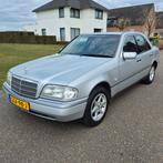 Mercedes-Benz Mercedes 1996 Grijs, Auto's, 1575 kg, 1799 cc, Bedrijf, Handgeschakeld