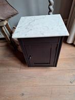 Bijna gratis nachtkastje, Huis en Inrichting, Slaapkamer | Nachtkastjes, Ophalen, Zo goed als nieuw, Minder dan 45 cm