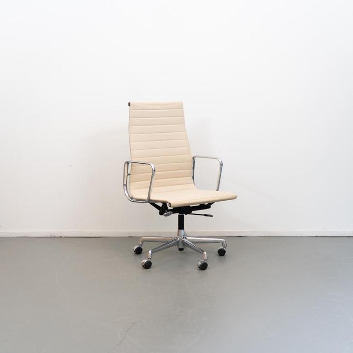 1 Vitra Eames Ea 119 Beige Hopsak Chroom, Huis en Inrichting, Bureaustoelen, Gebruikt, Overige kleuren, Ergonomisch