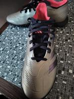 Adidas predator 40-1/2, Ophalen, Maat XS of kleiner, Schoenen, Nieuw