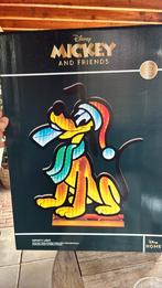 Pluto tuinbeeld met verlichting, Ophalen of Verzenden, Nieuw, Kunststof, Dierenbeeld