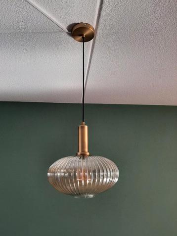 Plafondlamp beschikbaar voor biedingen