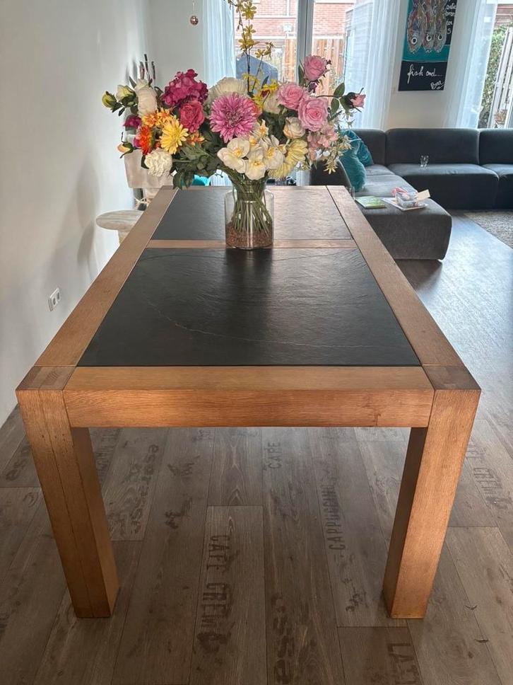 Houten eettafel met lei stenen blad, Huis en Inrichting, Tafels | Eettafels, Gebruikt, 100 tot 150 cm, 200 cm of meer, Vijf personen of meer
