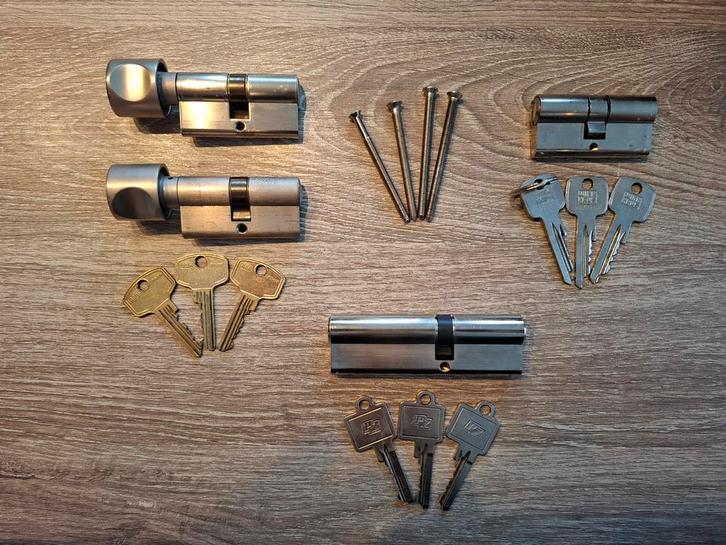 4x Cilinderslot SKG**, Doe-het-zelf en Verbouw, Hang- en Sluitwerk, Gebruikt, Slot, Overige materialen, Ophalen of Verzenden