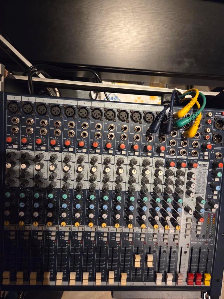 Soundcraft mengpaneel, Muziek en Instrumenten, Mengpanelen, Gebruikt, 10 tot 20 kanalen, Microfooningang, Ophalen of Verzenden