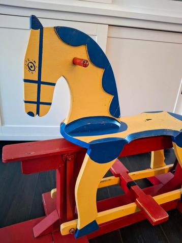 Vintage massief houten hobbelpaard  beschikbaar voor biedingen