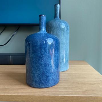 Set van 2 Vaas Tiemen – Blauw – Leen Bakker – Keramiek beschikbaar voor biedingen